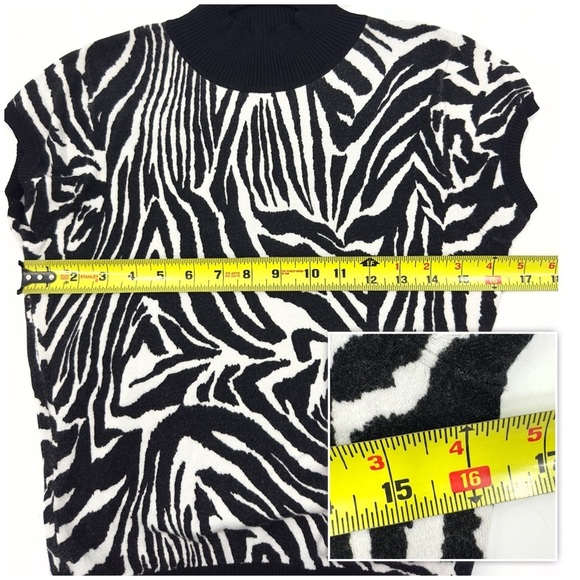 Vintage Cache Womens Short Sleeve Sweater Top Size M Black White Zebra Print Y2K - Picture 7 of 9